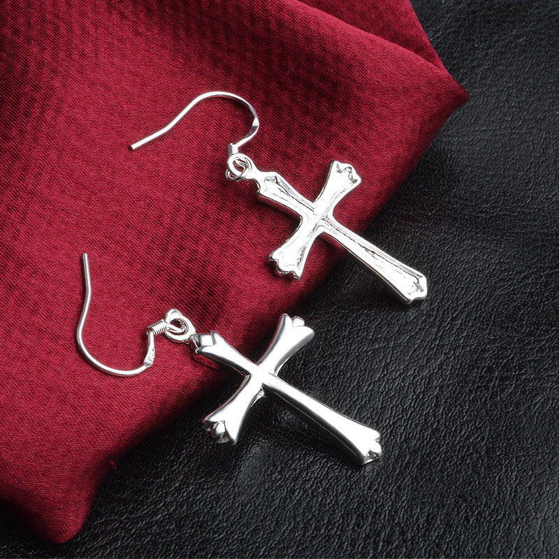 Boucles d’Oreilles Croix Femme – Accessoire Élégant