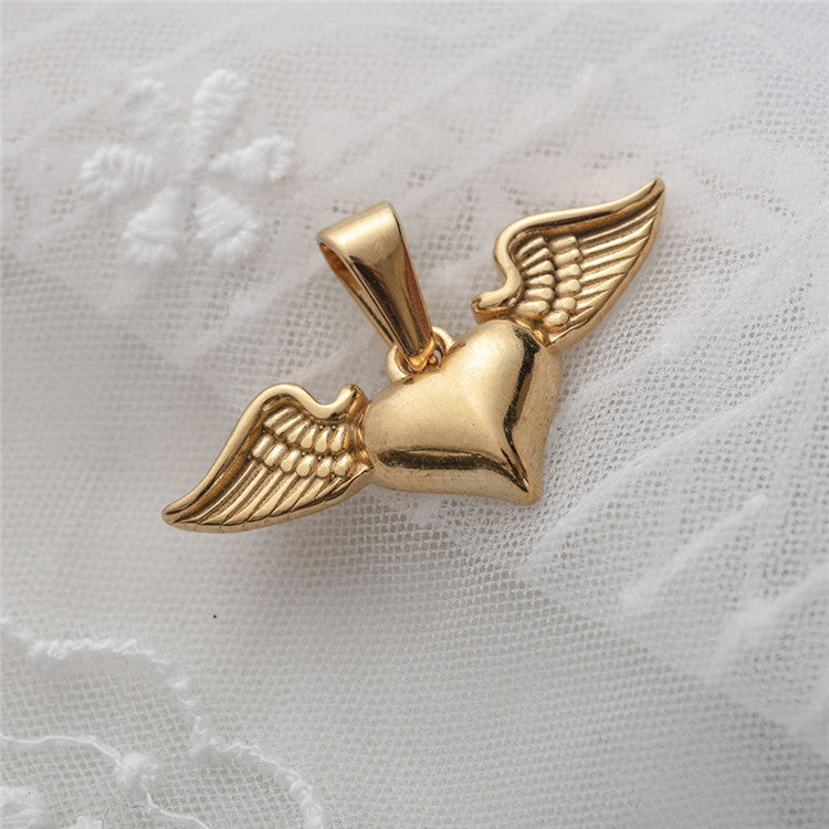 Collier Femme Cœur Ailes pendentif doré